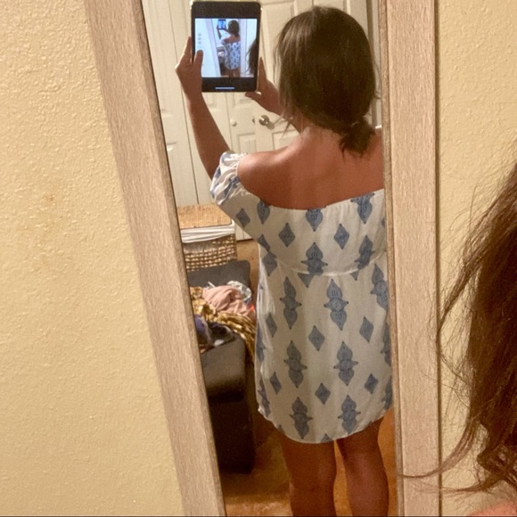 NEW LISTING‼️SHOW ME YOUR MUMU Dress - Picture 2 of 6